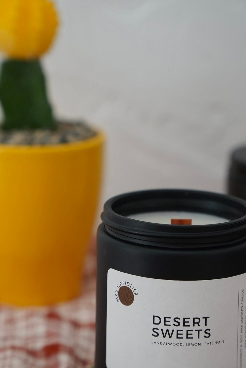 Wooden Wick Candle | Coconut & Soy wax | 7.5 oz