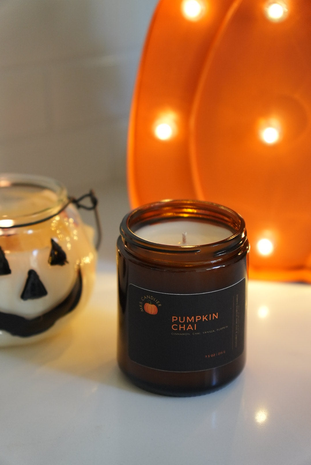 Wooden Wick Candle | Coconut wax | 7.5 oz | Amber Jar
